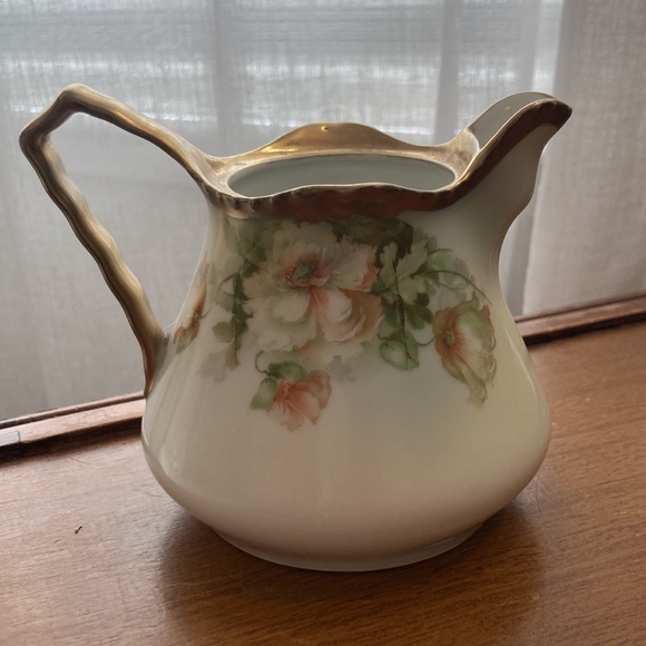 Beyer&Bock Royal Rudolstadt porcelain creamer, peonies floral pattern - Picture 2 of 14